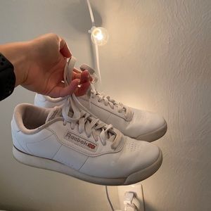 vintage looking white reebok sneakers